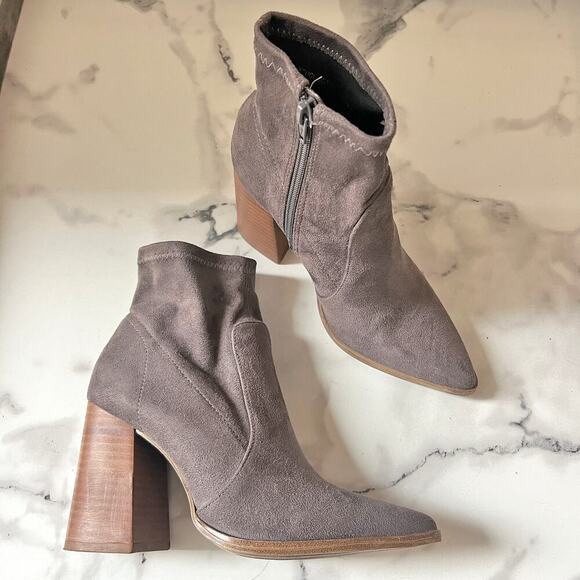 Steve Madden Gray Suede Touchdown Booties Size 6 - Picture 1 of 10